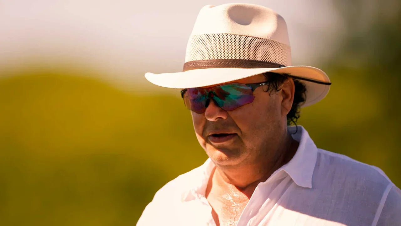 4,400 miles away, Xander Schauffele’s dad celebrated from a shipping container